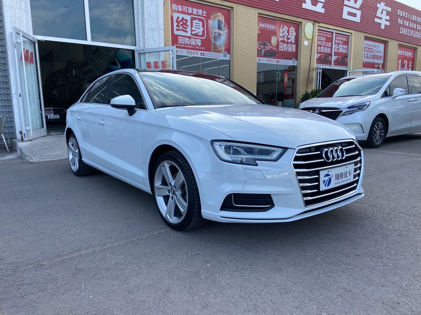 Audi A3 2018 immagine di auto #3
