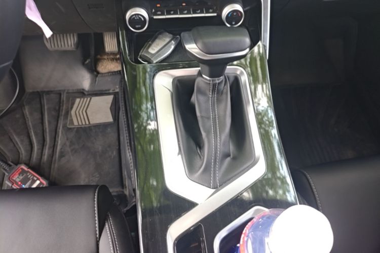 GEELY Coolray 2025 car image #14