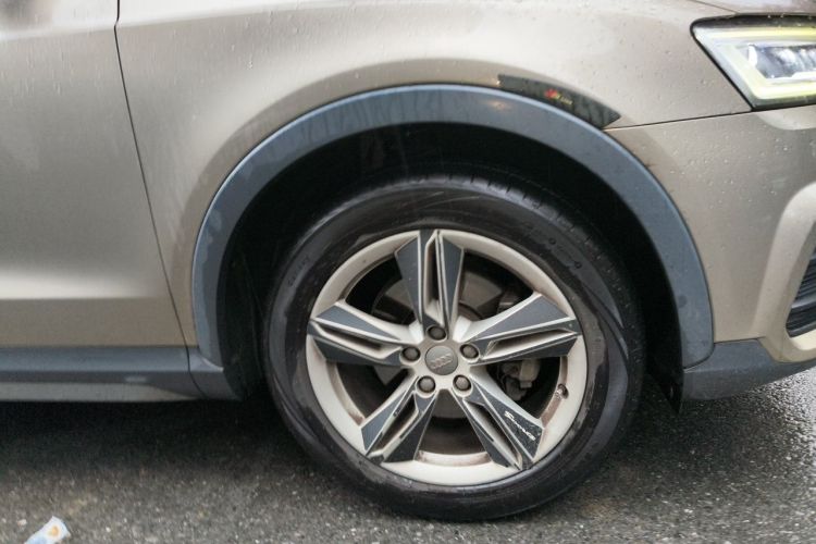 Audi Q3 2018 #9 Audi Q3 2018 car image #9