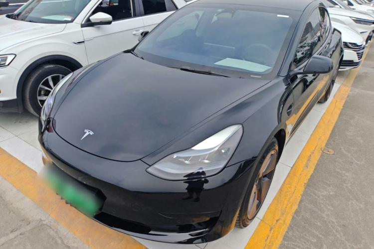 Tesla Model 3 2023 car image #2