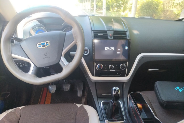 GEELY Emgrand 2015 image de voiture #11