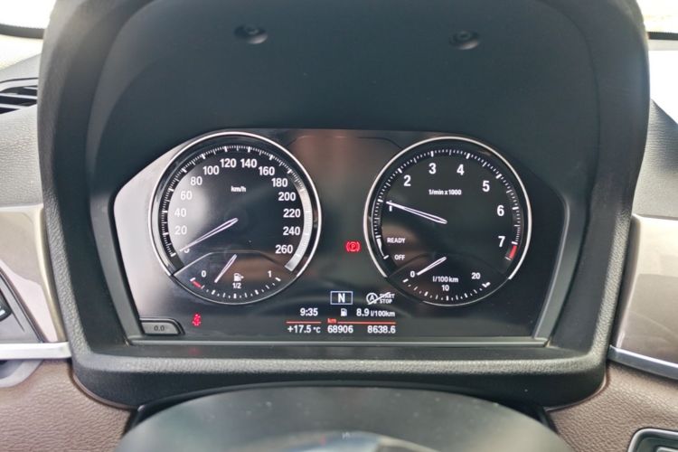 BMW X1 2019 car image #12