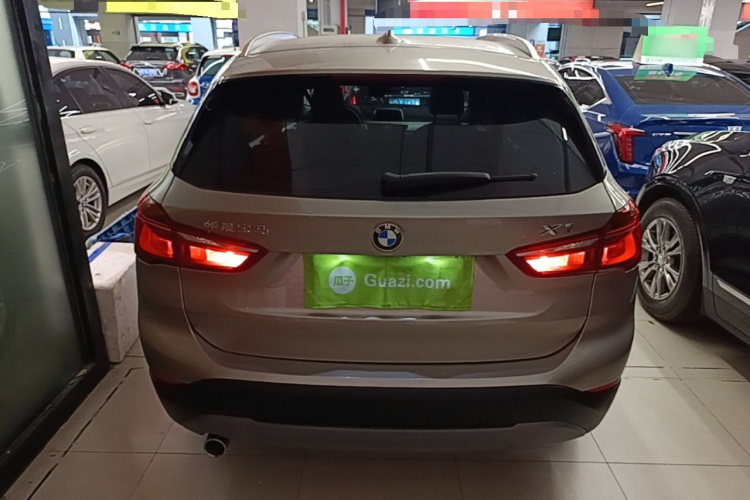 BMW X1 2018 #6 BMW X1 2018 car image #6