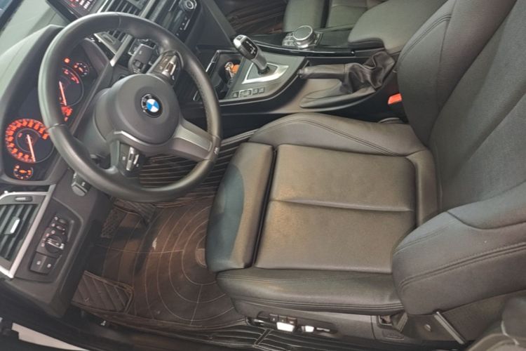 BMW 3 Series GT 2021 #16 BMW 3 Series GT 2021 صورة سيارة #16