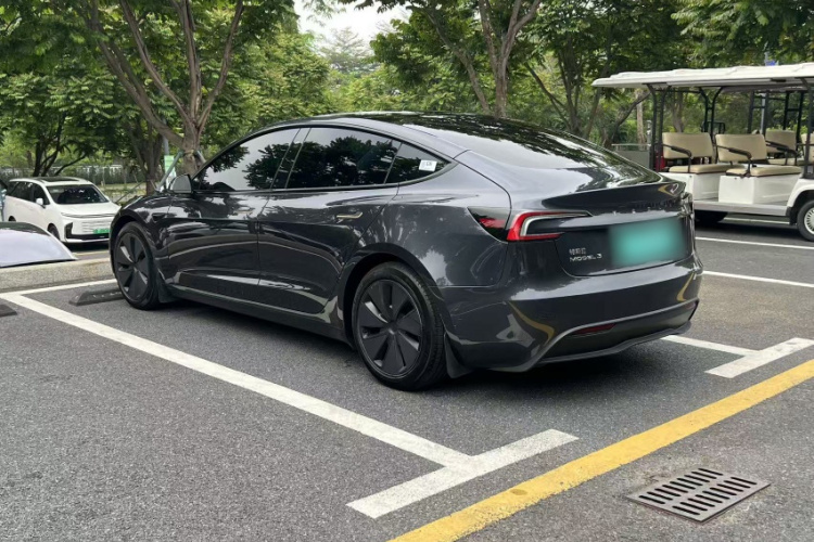 Tesla Model 3 2024 #8 Tesla Model 3 2024 car image #8