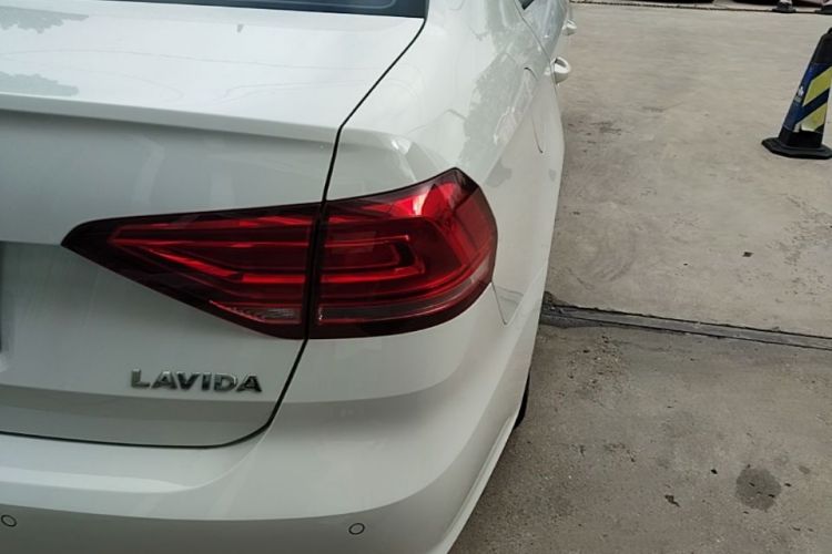 Volkswagen Lavida 2021 car image #8