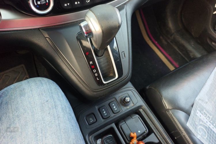 Honda CR-V 2016 صورة سيارة #16
