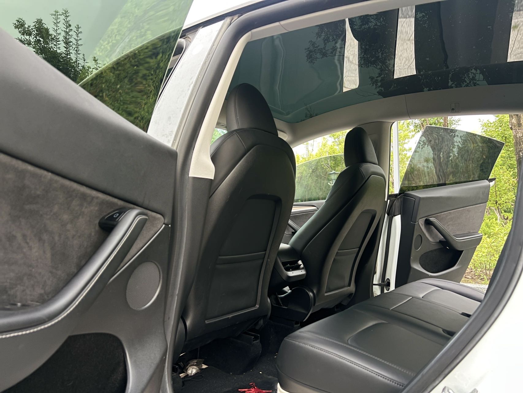 Tesla Model Y 2022 car image #5
