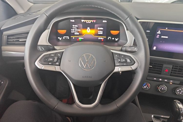 Volkswagen Bora 2024 car image #11