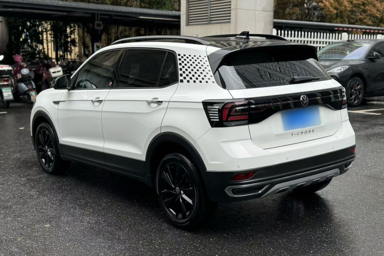 Volkswagen T-Cross 2022 изображение автомобиля #8