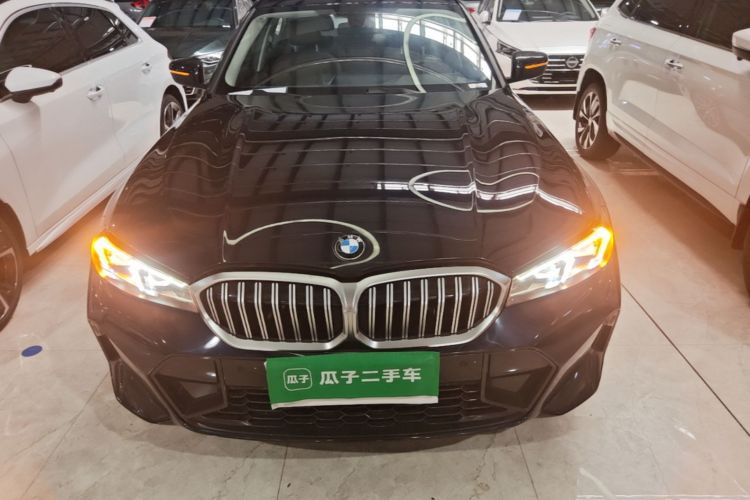 BMW 3 Series 2024 immagine di auto #3