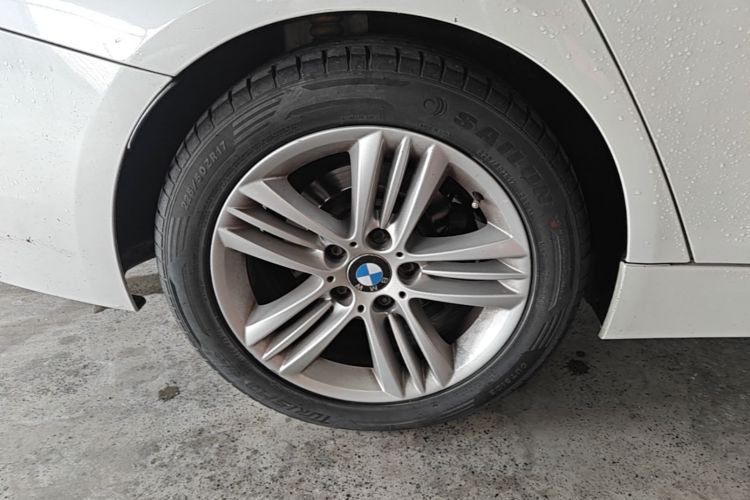 BMW 3 Series 2015 car image #10