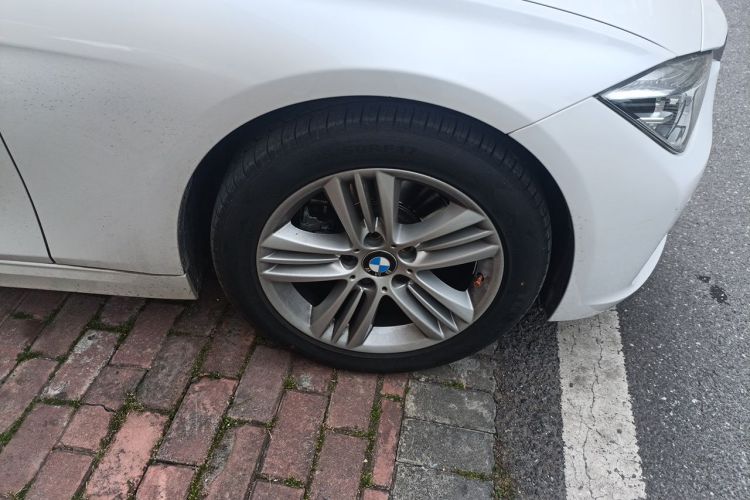 BMW 3 Series 2017 #9 BMW 3 Series 2017 car image #9