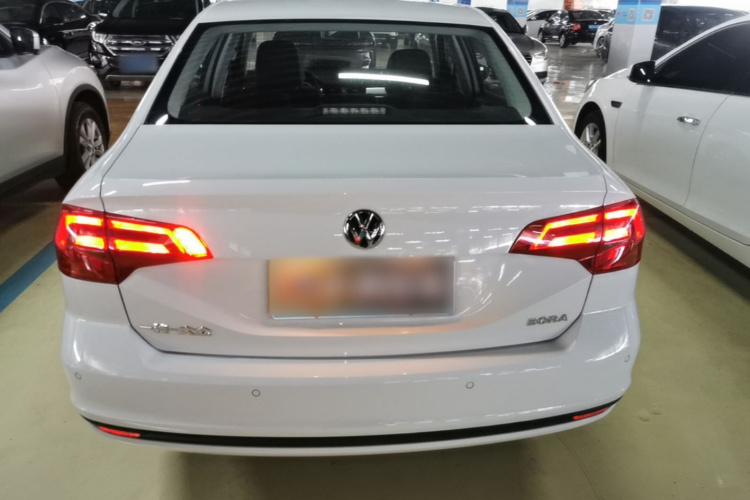 Volkswagen Bora 2022 car image #6