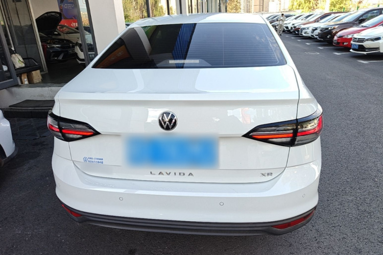 Volkswagen Lavida 2026 car image #6