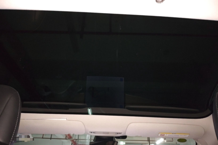Tesla Model 3 2020 car image #18