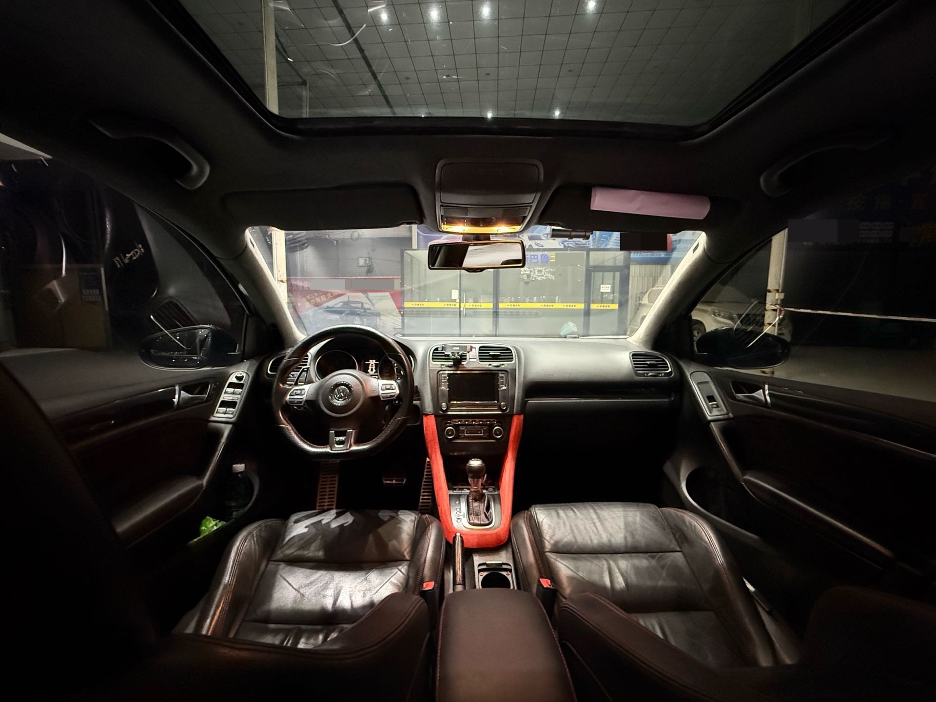 Volkswagen GolfGTI 2012 immagine di auto #6
