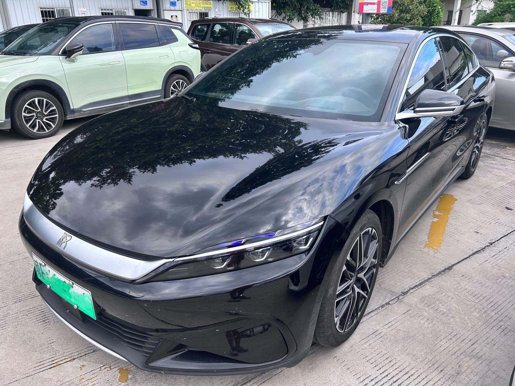 BYD Han 2024 BYD Han 2024 car image