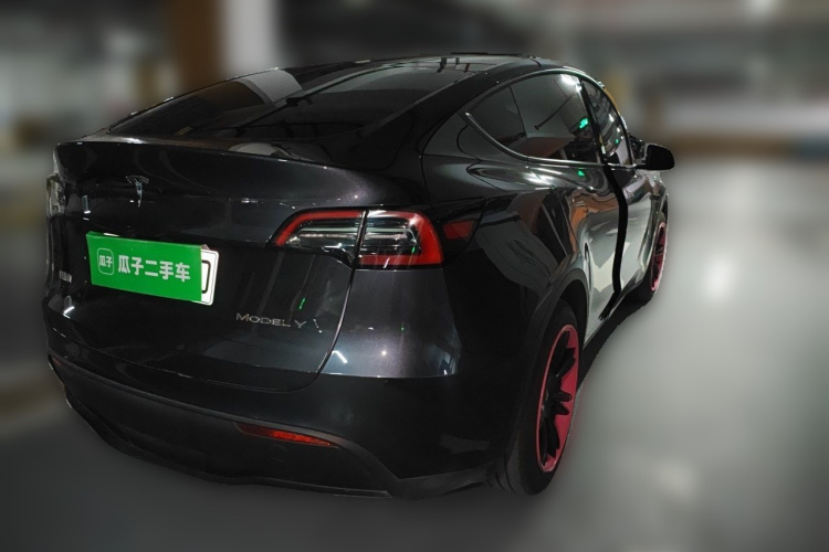 Tesla Model Y 2024 #5 Tesla Model Y 2024 immagine di auto #5