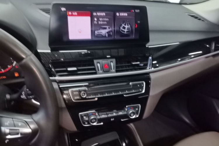 BMW X1 2020 car image #14