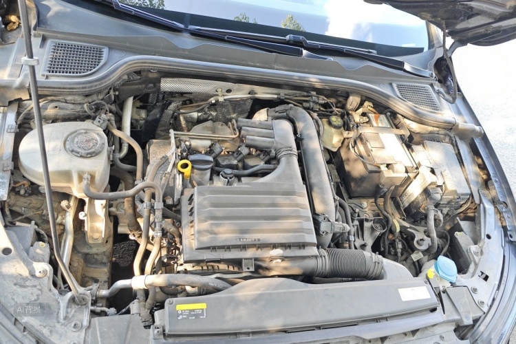 Volkswagen Golf 2022 car image #22