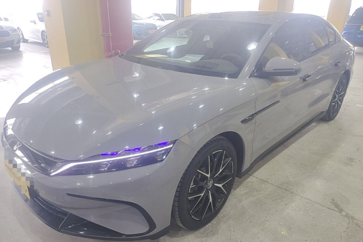 BYD Han 2025 car image #2