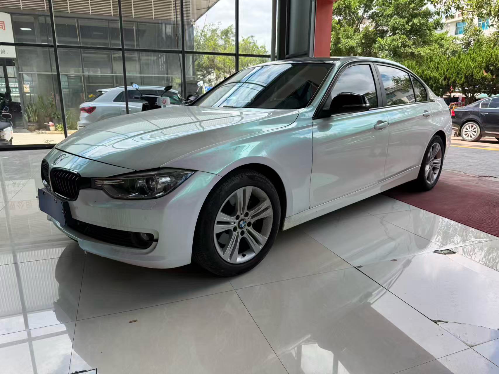 2013 car image 