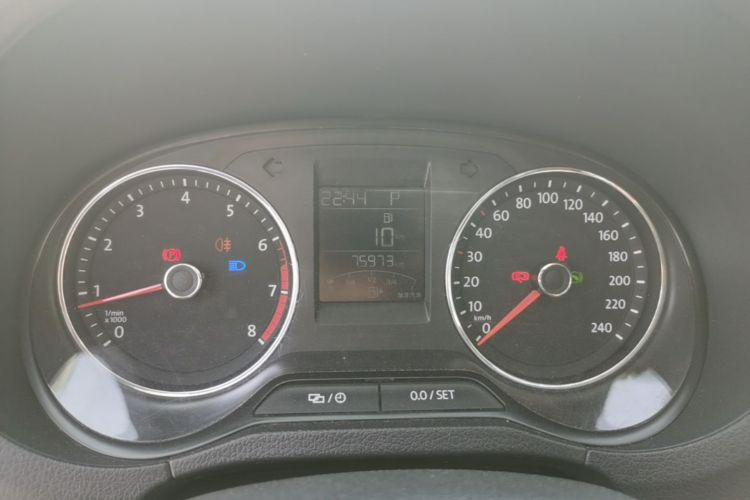 Volkswagen Polo 2016 #16 Volkswagen Polo 2016 car image #16