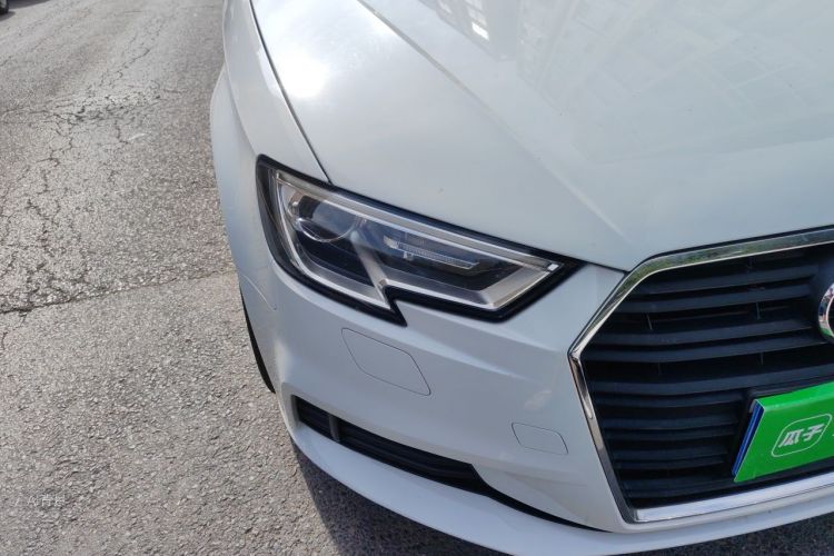 Audi A3 2018 car image #8