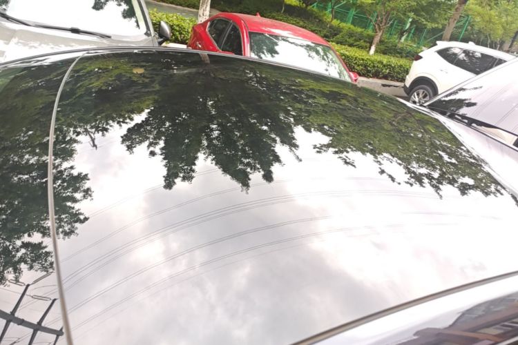 Tesla Model Y 2024 #25 Tesla Model Y 2024 immagine di auto #25