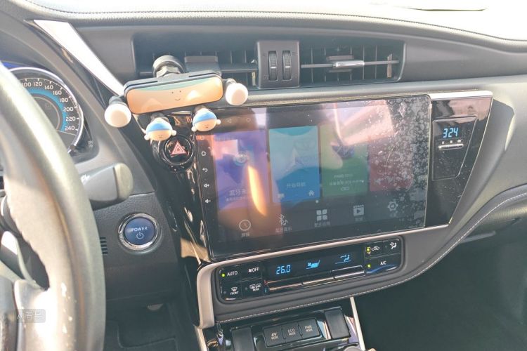 Toyota Corolla 2018 immagine di auto #15