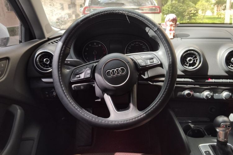 Audi A3 2020 car image #11
