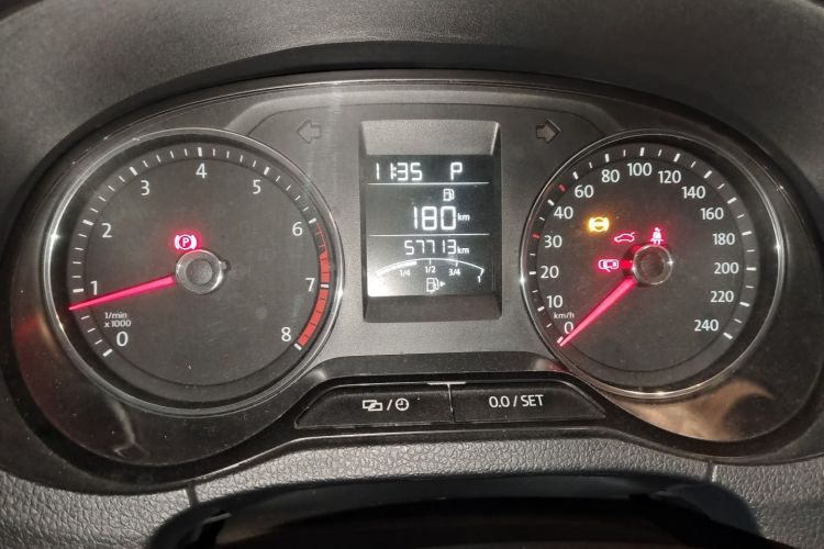 Volkswagen Polo 2017 car image #12
