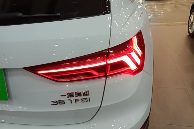 Audi Q3 2020 #8 Audi Q3 2020 car image #8