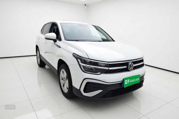 Volkswagen Tharu 2023 car image #4