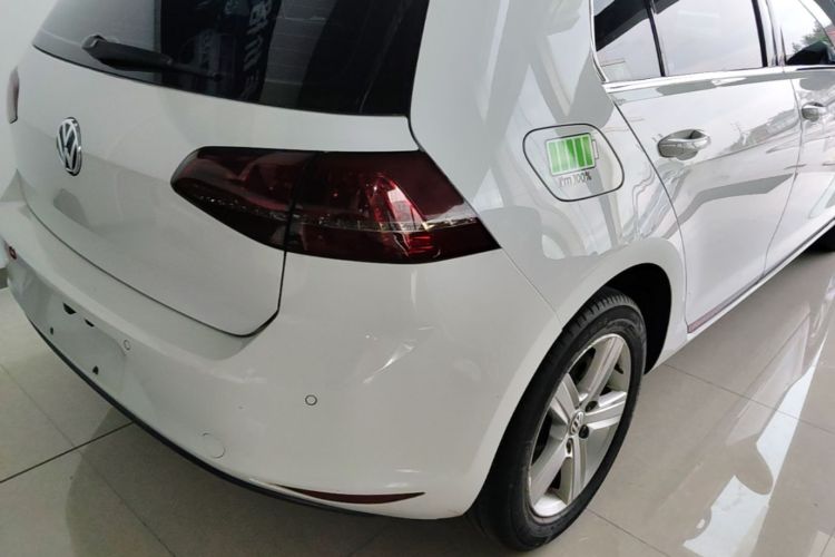 Volkswagen Golf 2015 car image #8