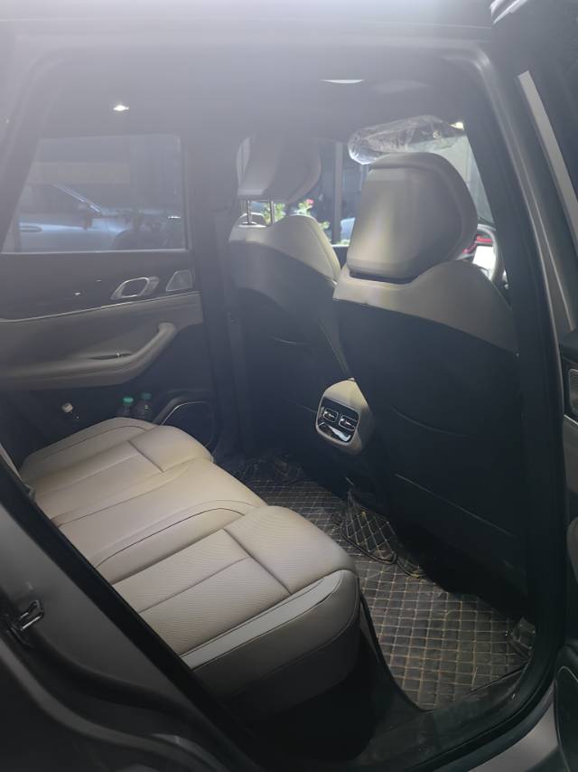 GEELY Boyue L 2026 car image #6