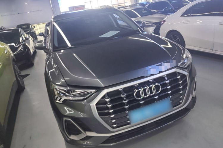 Audi Q3 2021 #4 Audi Q3 2021 car image #4