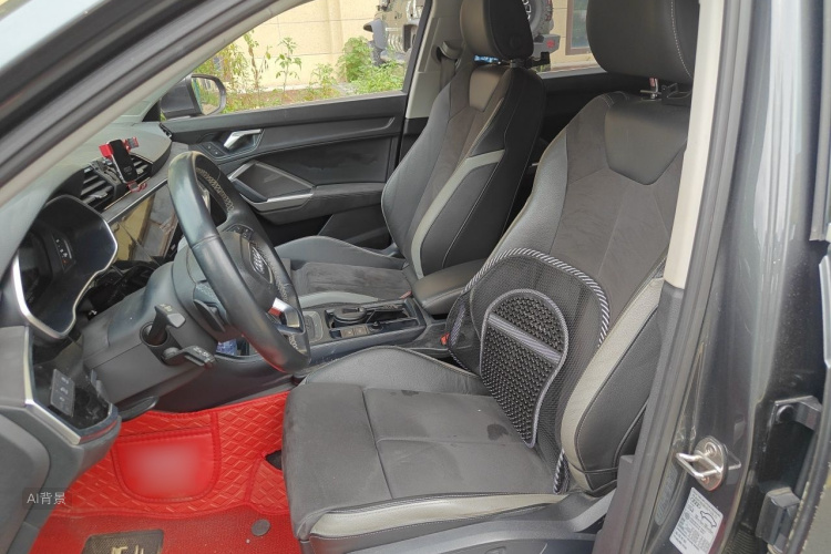 Audi Q3 2022 car image #17