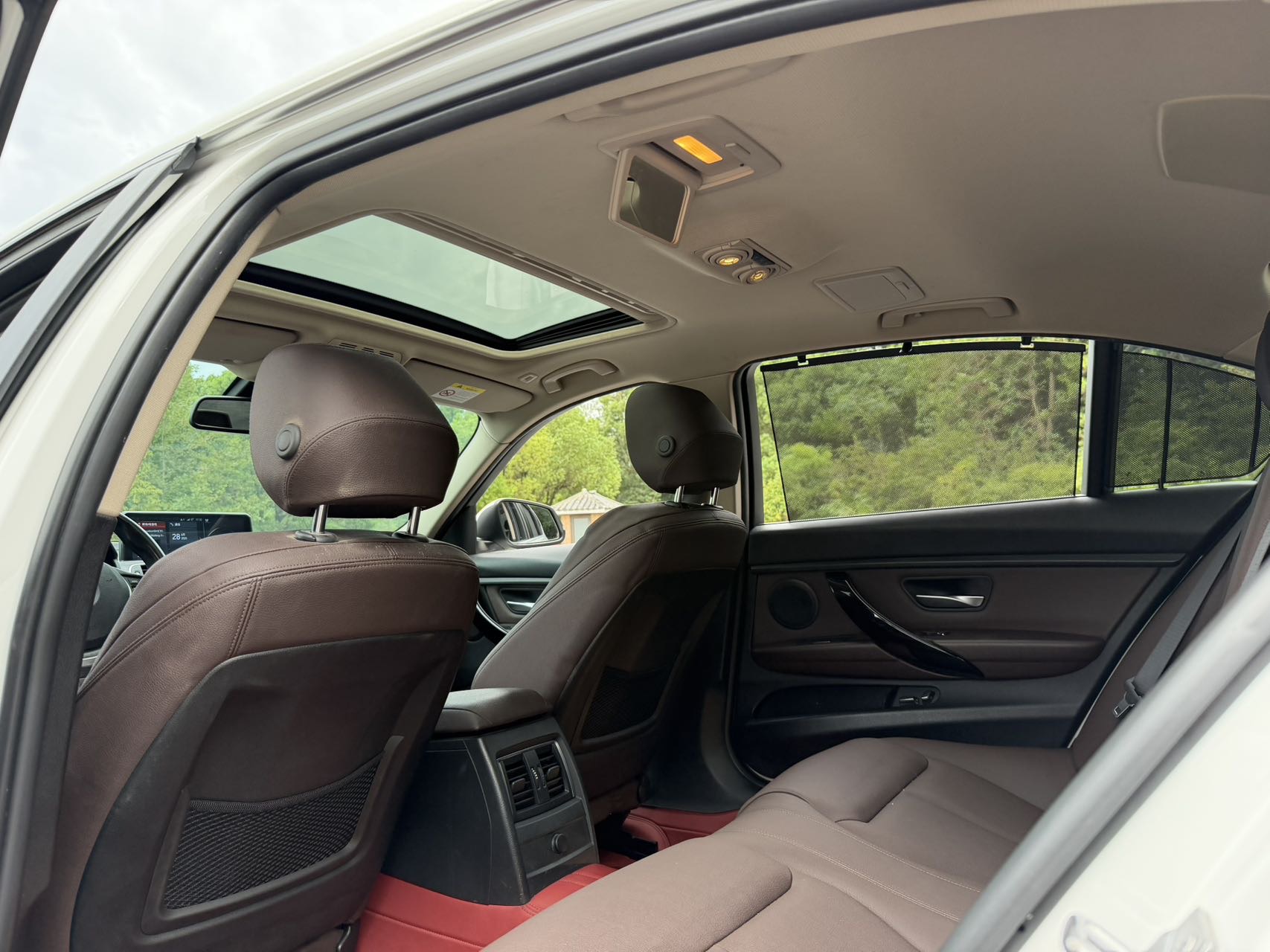 BMW 3 Series 2018 #19 BMW 3 Series 2018 car image #19