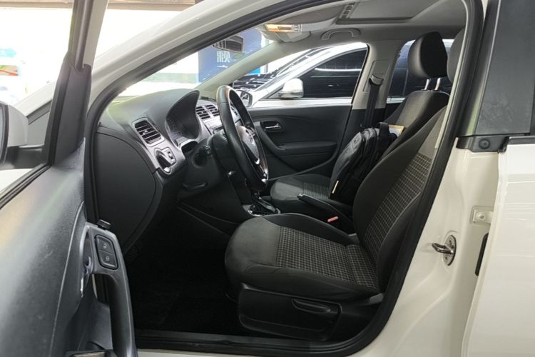 Volkswagen Polo 2018 #16 Volkswagen Polo 2018 car image #16