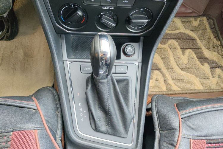 Volkswagen Lavida 2016 car image #14