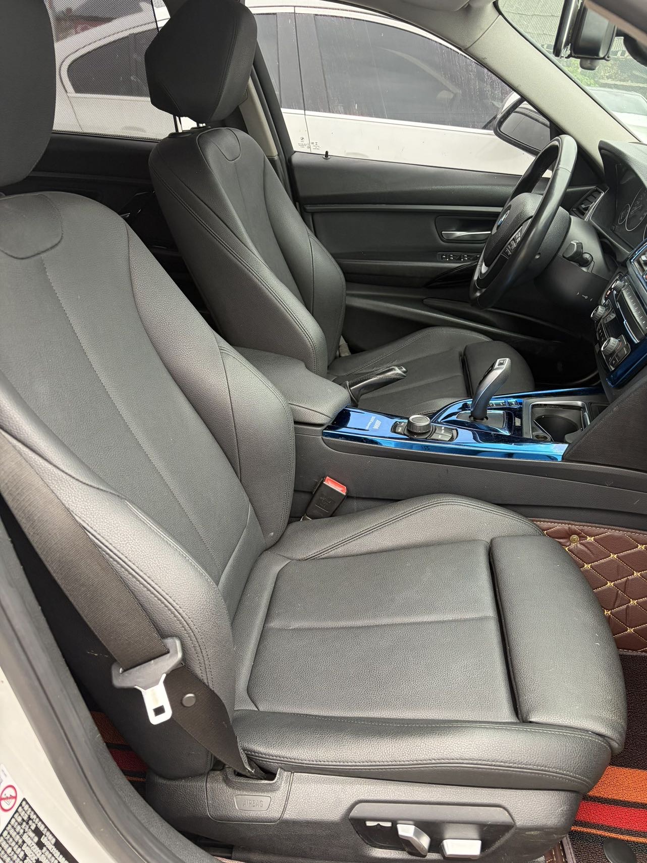 BMW 3 Series 2018 #8 BMW 3 Series 2018 car image #8
