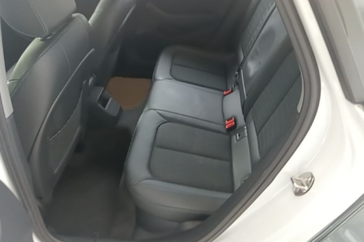 Audi A3 2020 car image #17