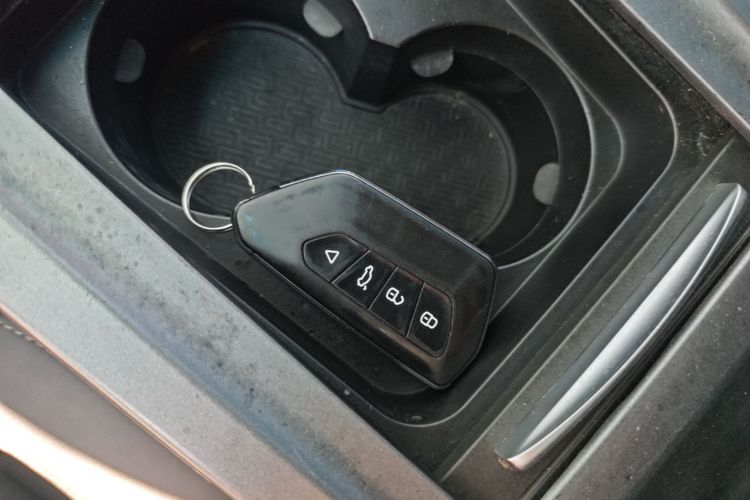 GEELY Emgrand 2020 car image #9