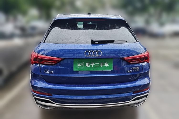 Audi Q3 2020 car image #4