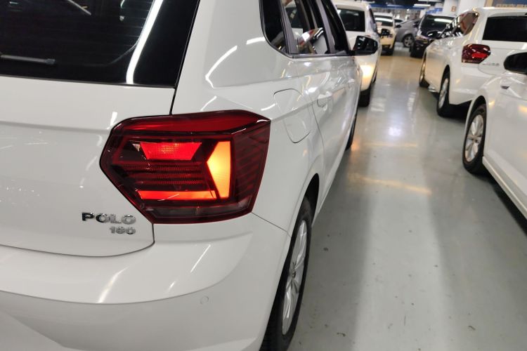 Volkswagen Polo 2020 car image #8