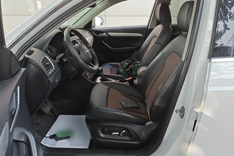 Audi Q3 2019 #15 Audi Q3 2019 car image #15