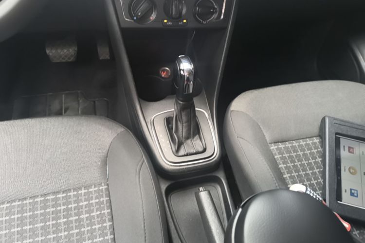 Volkswagen Polo 2014 #14 Volkswagen Polo 2014 car image #14