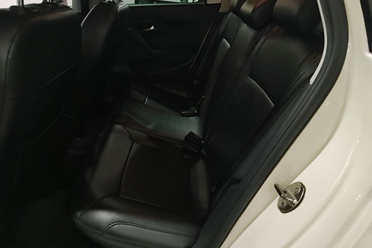 Volkswagen Polo 2018 #17 Volkswagen Polo 2018 car image #17